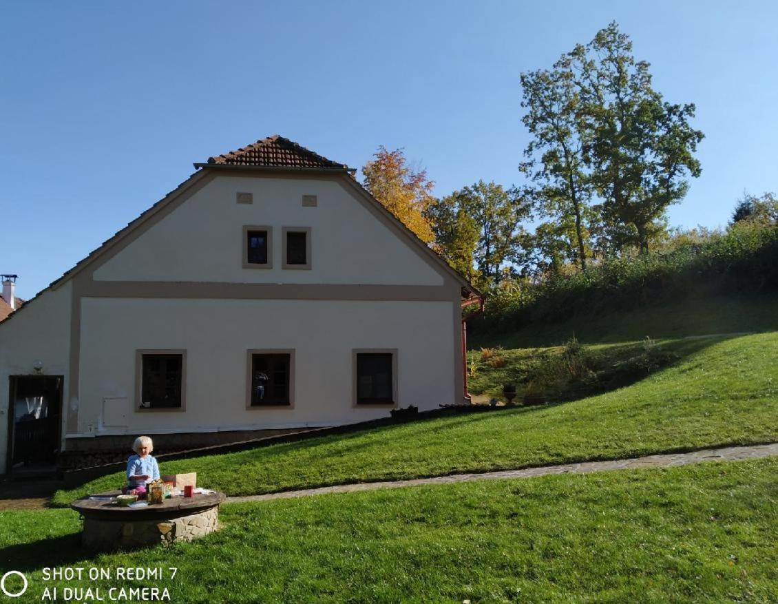 Old House In Forest Kremze Экстерьер фото